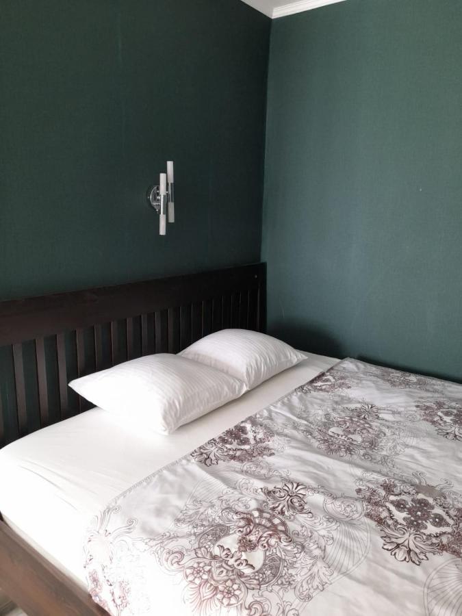 Apartamento Изумруд Uralsk Exterior foto